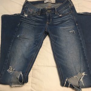 Hollister destroyed bootcut jeans size 25